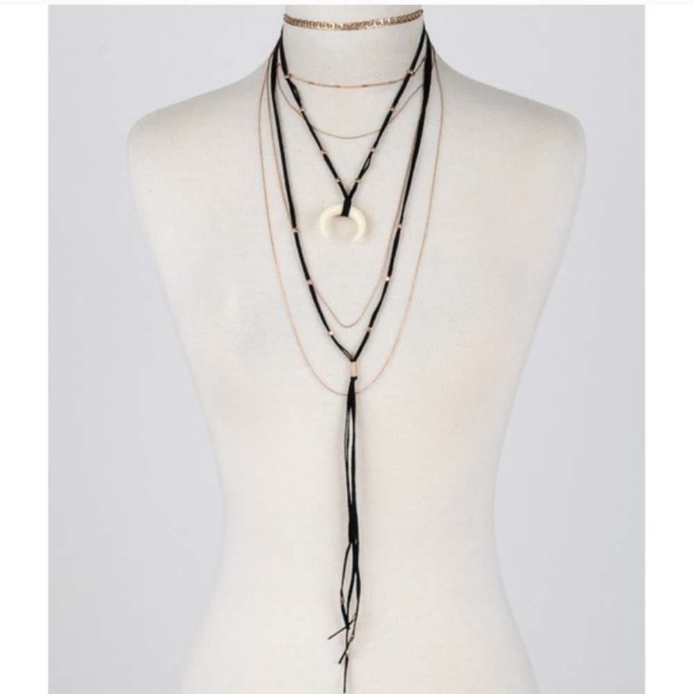 ❤️ Layered Crescent Moon Necklace